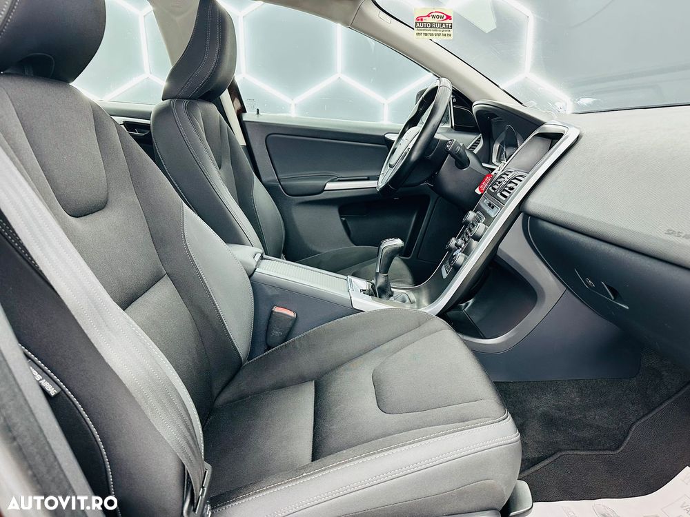 Volvo XC 60 D3 Momentum - 16