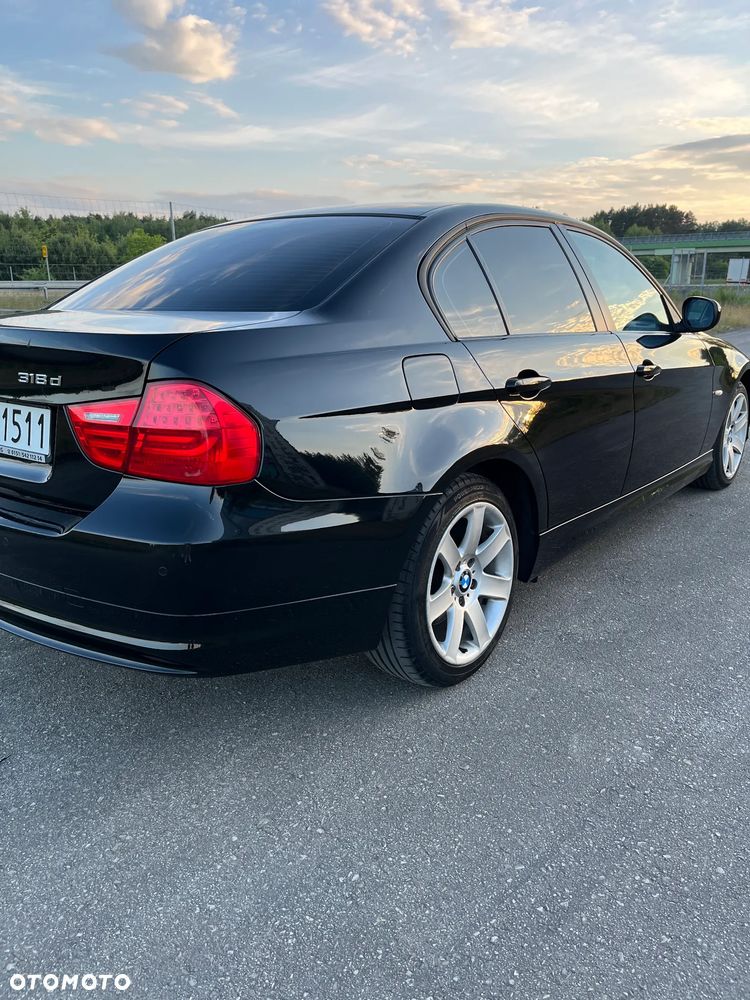 BMW Seria 3 318d - 8