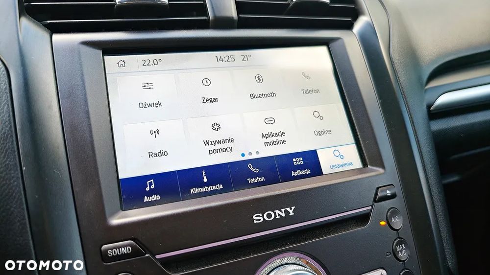 Ford Fusion 2.0 EcoBoost Titanium - 23