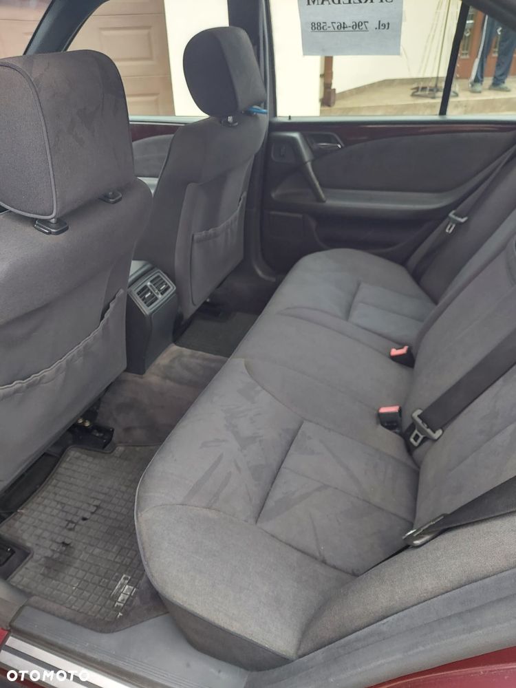 Mercedes-Benz Klasa E 290 TD Elegance - 11