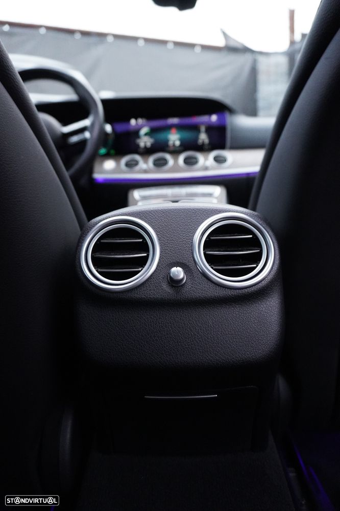 Mercedes-Benz E 300 de 4Matic 9G-TRONIC AMG Line - 48