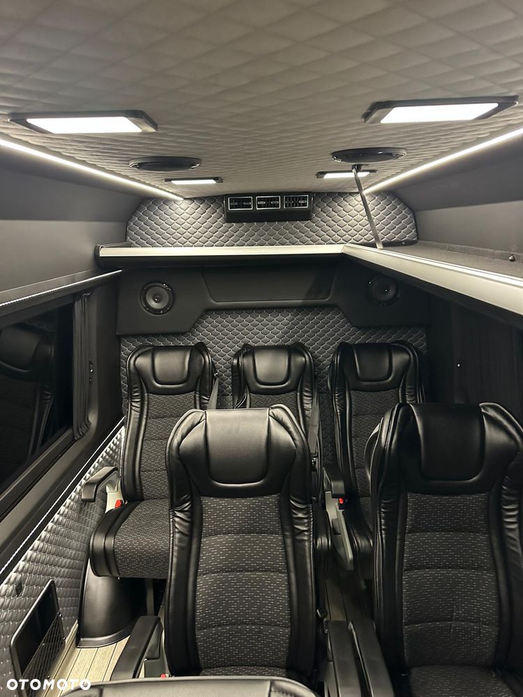 Mercedes-Benz Sprinter - 26