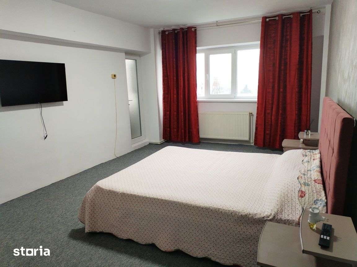 De vânzare apartament 1 camera 43 mp RENOVAT — fotografia 1