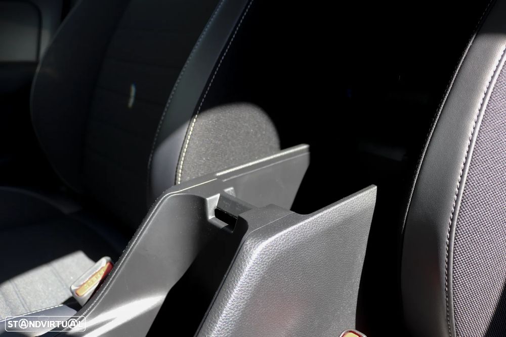 Honda Jazz Crosstar Hybrid 1.5 i-MMD Advance - 23