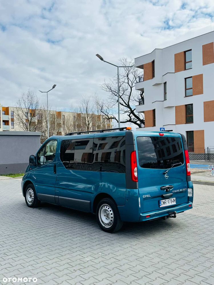 Opel Vivaro - 12