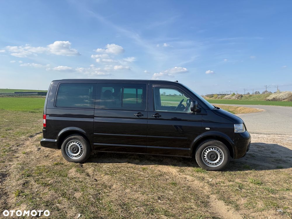 Volkswagen Multivan - 5