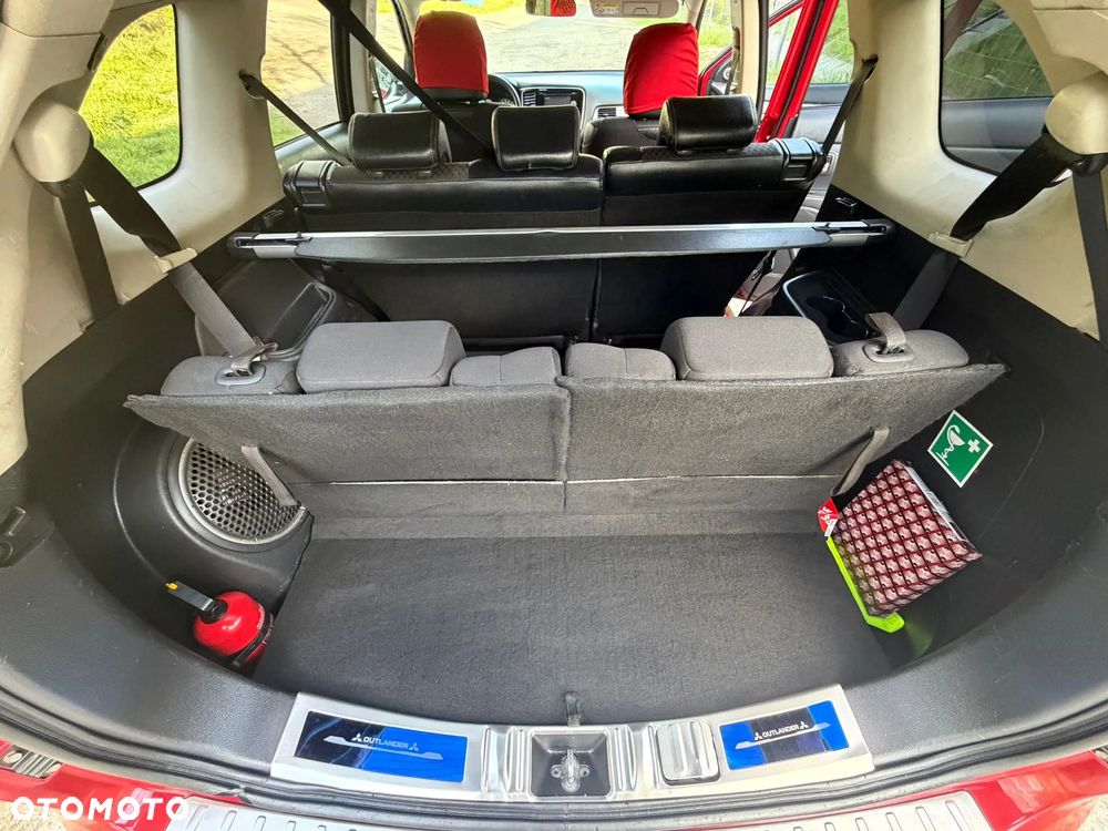 Mitsubishi Outlander 2.2 DID Intense + 4WD - 8