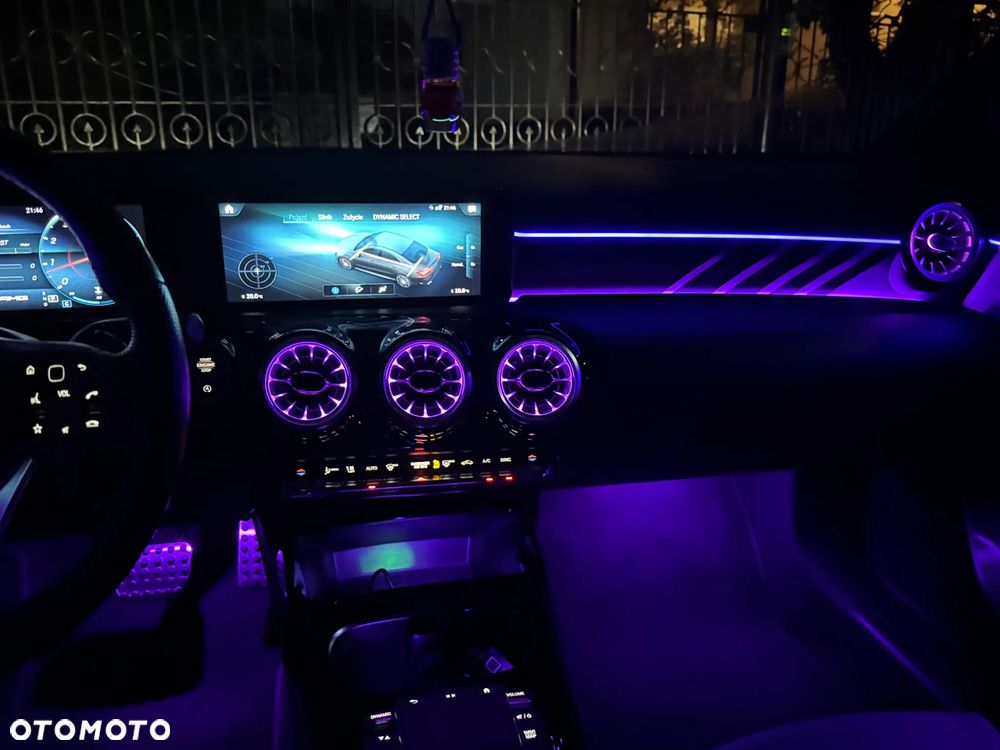 Mercedes-Benz CLA AMG 35 4-Matic 7G-DCT - 31