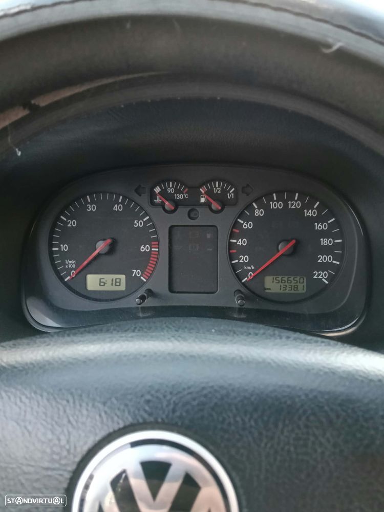 VW Golf 1.4i 25 Anos - 8