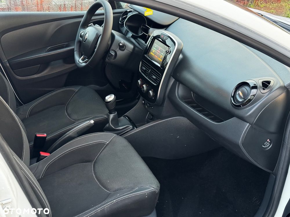 Renault Clio - 14