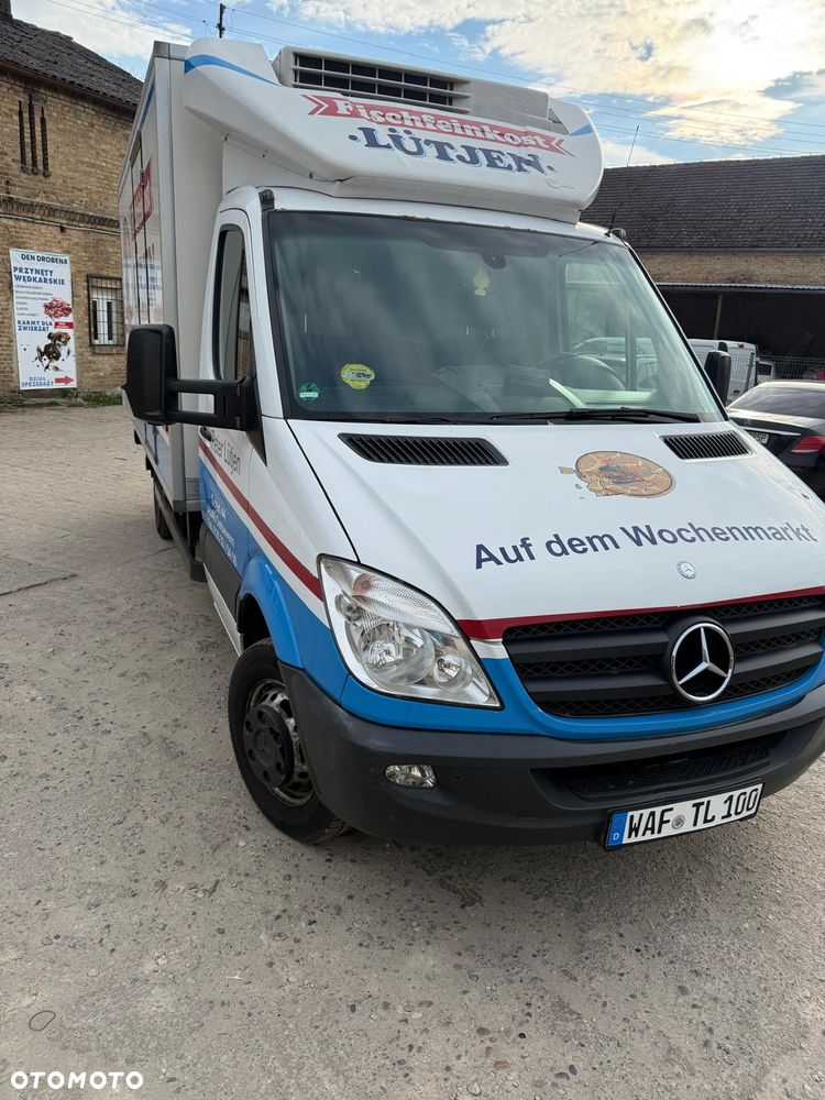 Mercedes-Benz Sprinter - 2