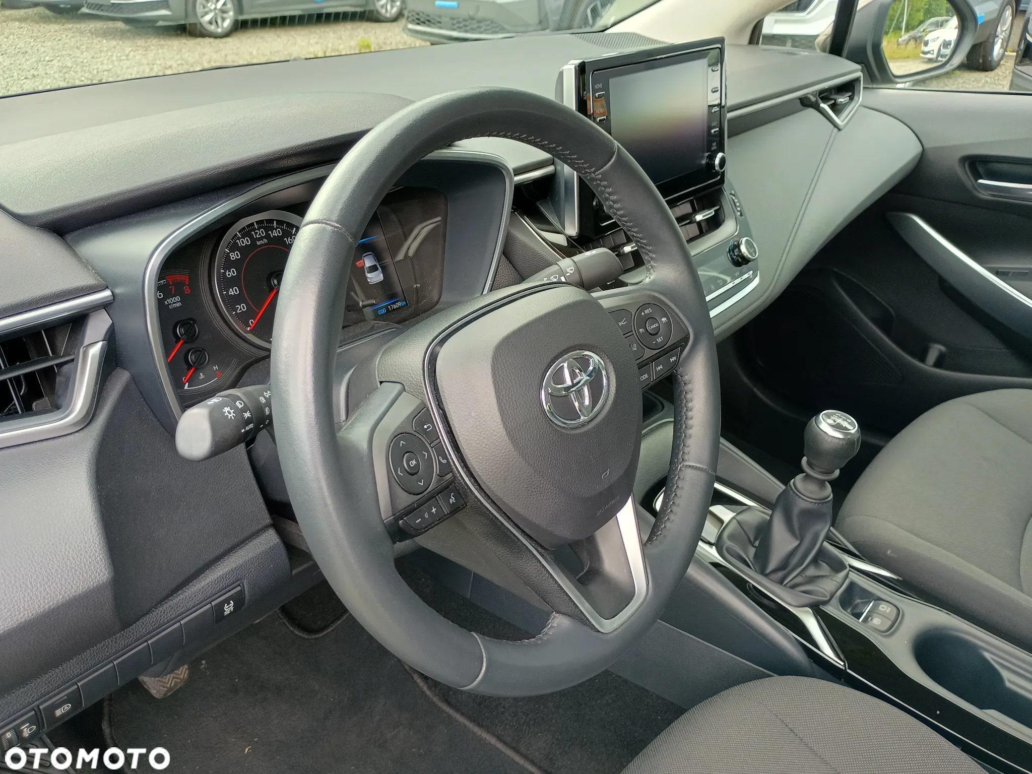 Toyota Corolla 1.5 Comfort - 13