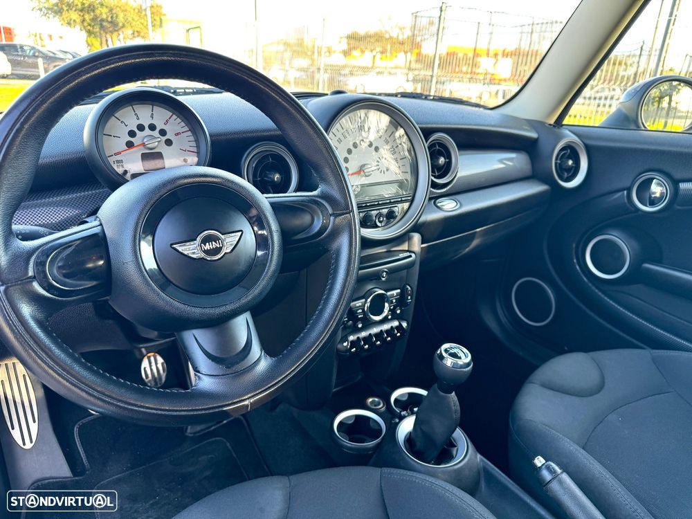 MINI 3 Portas Cooper SD - 7