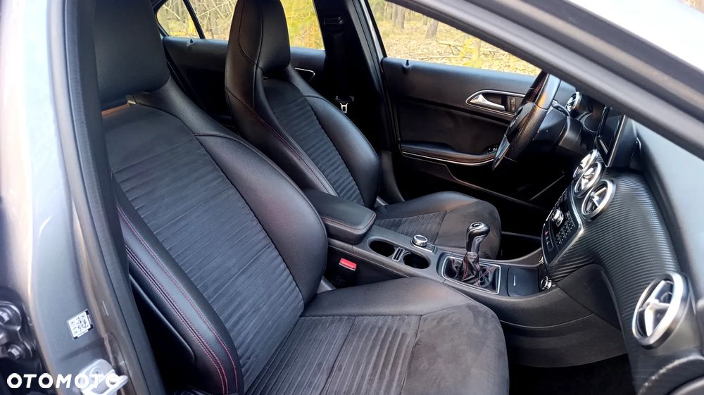 Mercedes-Benz Klasa A 180 AMG Line - 13