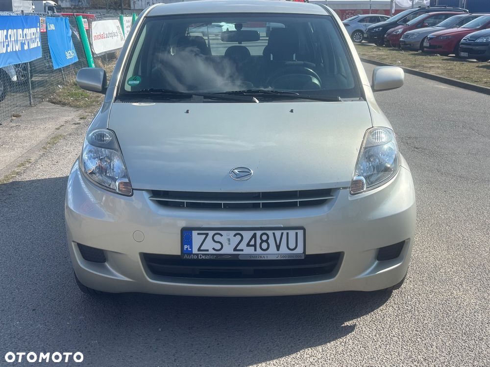 Daihatsu Sirion 1.3 - 5