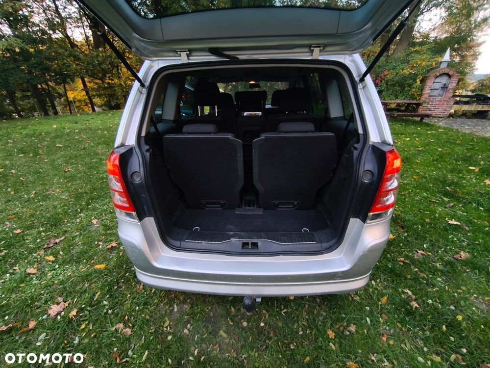 Opel Zafira - 34