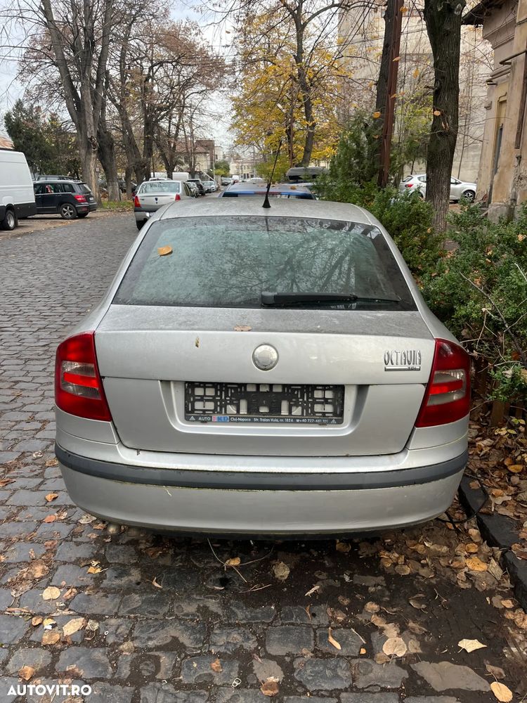 Dezmembrez Skoda Octavia 2 gri argintiu 1,9 TDI BJB 77kw 2007 piele - 2