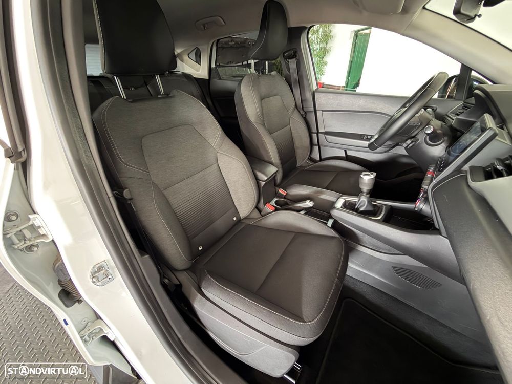 Renault Captur TCe 90 BUSINESS EDITION - 25