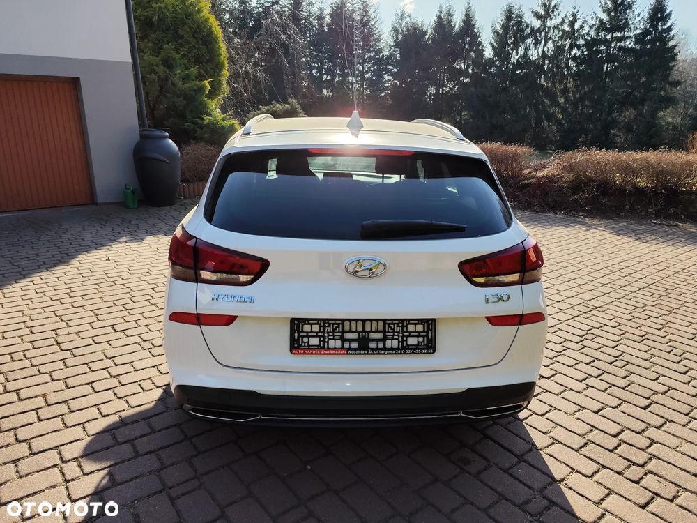 Hyundai i30 1.5 T-GDI 48V-Hybrid Advantage - 6