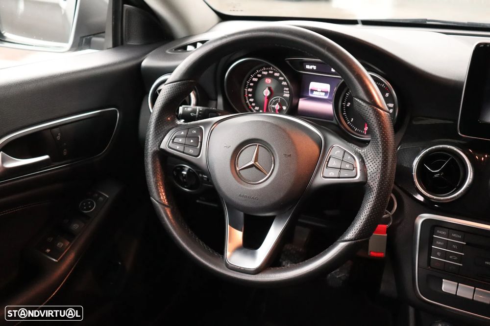 Mercedes-Benz CLA 180 d BlueEFFICIENCY Edition - 10