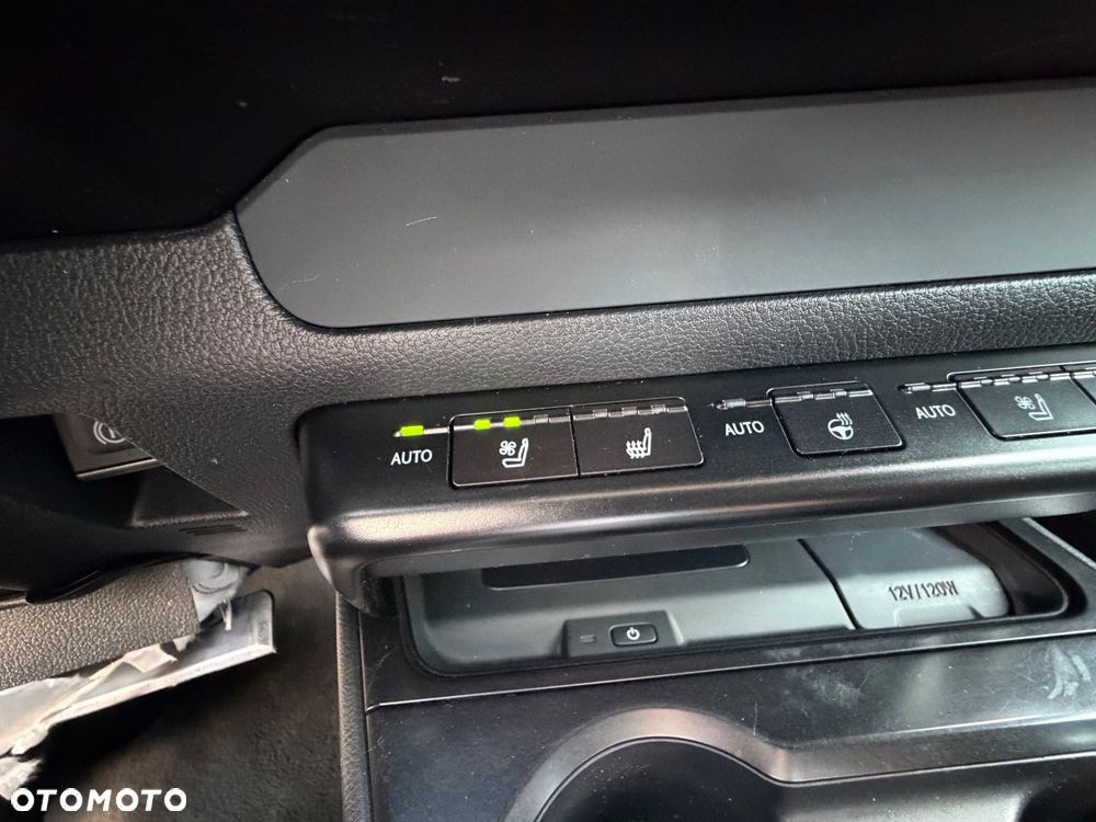 Lexus UX 300e Luxury Line - 26