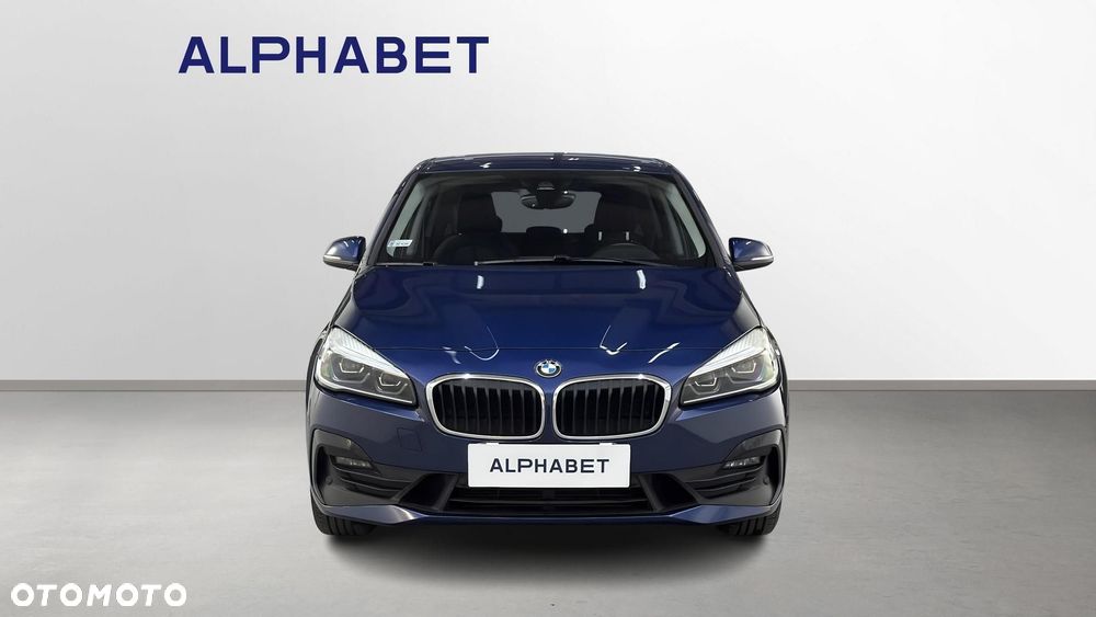BMW Seria 2 218d - 10