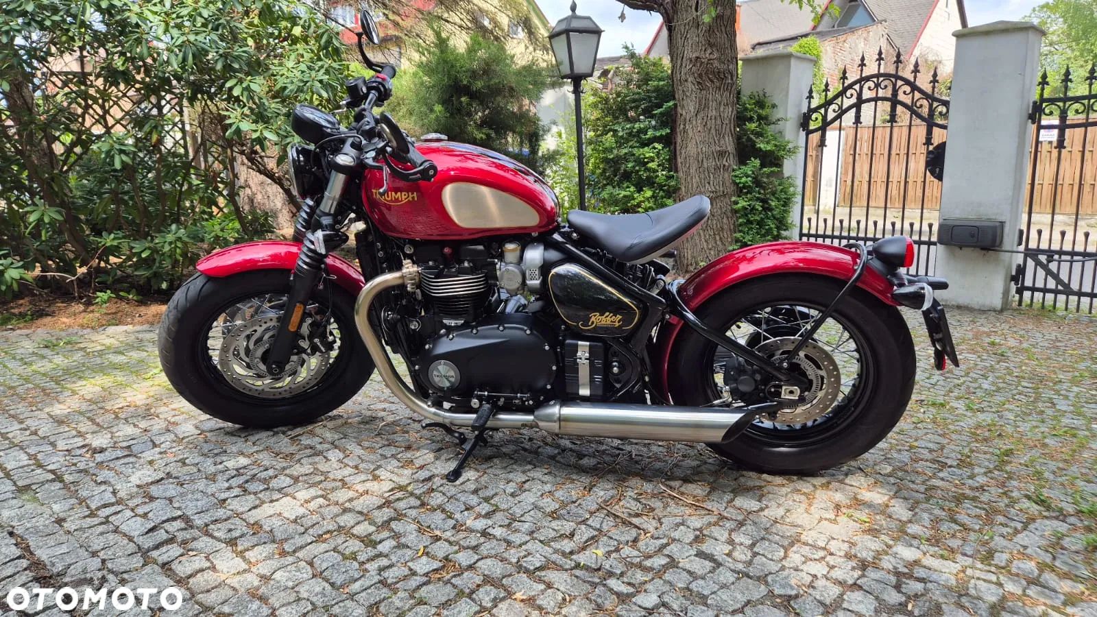 Triumph Bonneville Bobber - 1