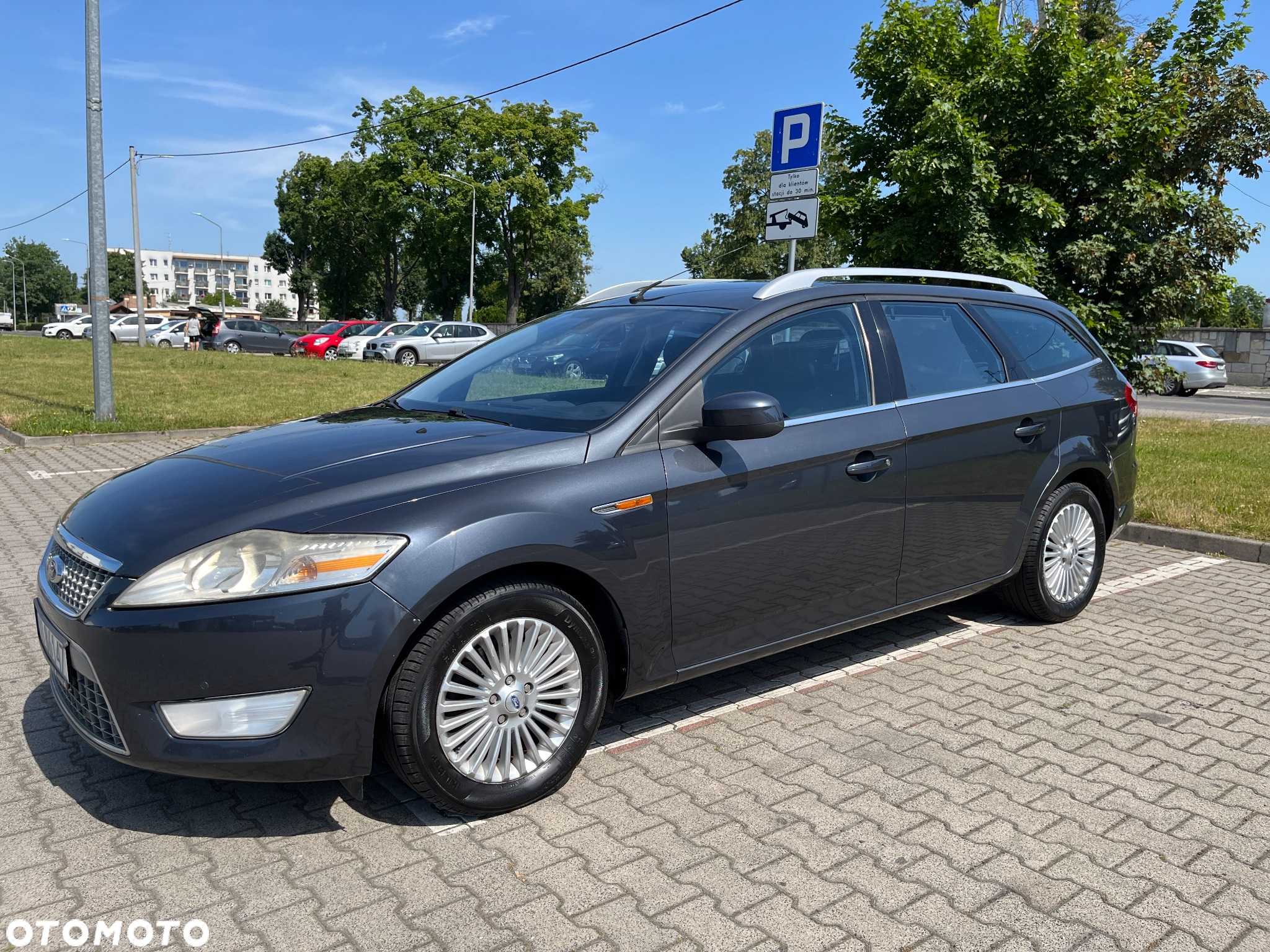 Ford Mondeo 2.0 Ambiente - 2