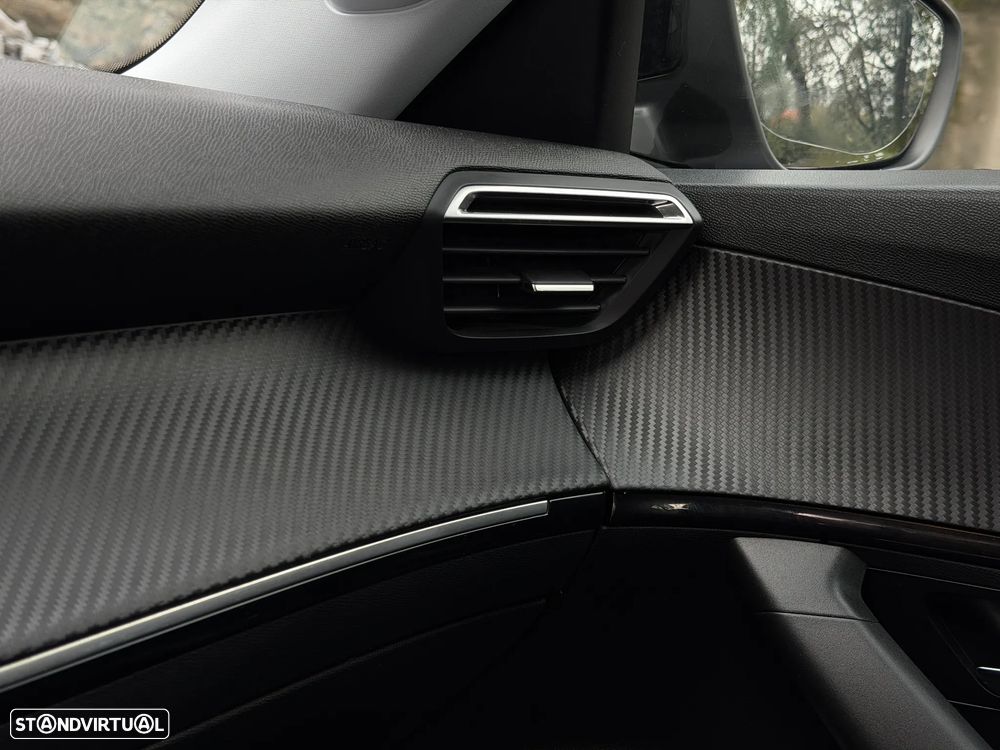 Peugeot e-2008 Active Pack - 22