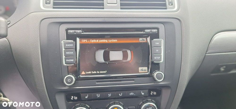 Volkswagen Jetta - 17