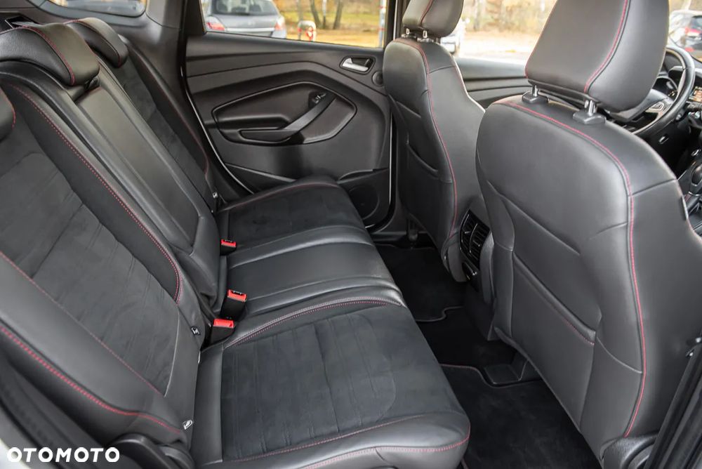 Ford Kuga 2.0 TDCi AWD ST-Line - 34