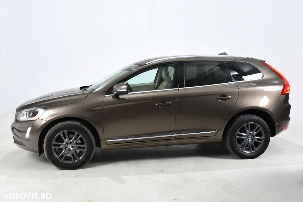 Volvo XC 60 D4AWD Summum - 3