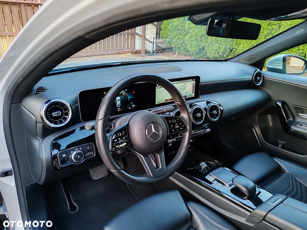 Mercedes-Benz Klasa A 180 d Edition 1 7G-DCT - 26