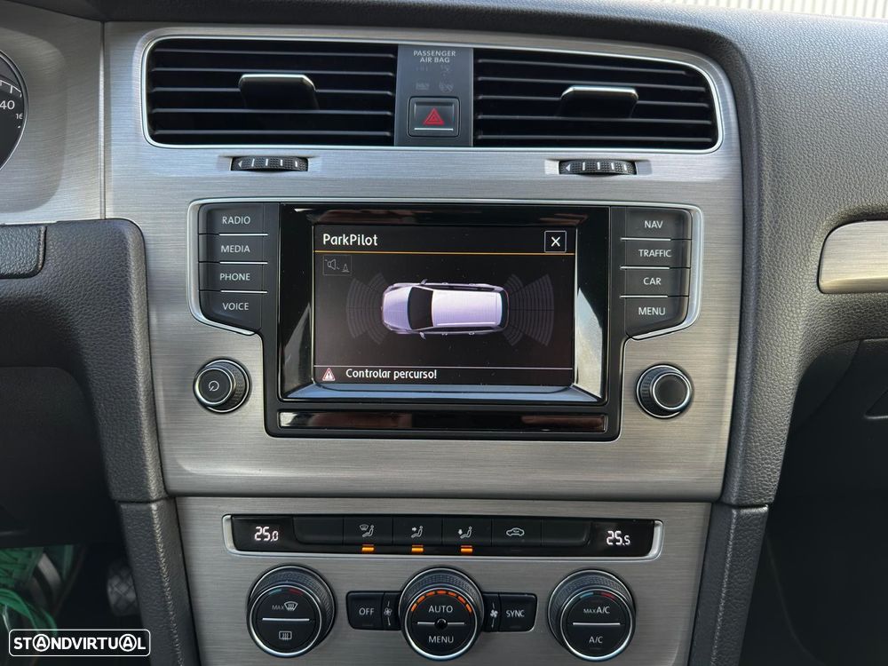 VW Golf Variant 1.6 TDi Confortline - 12