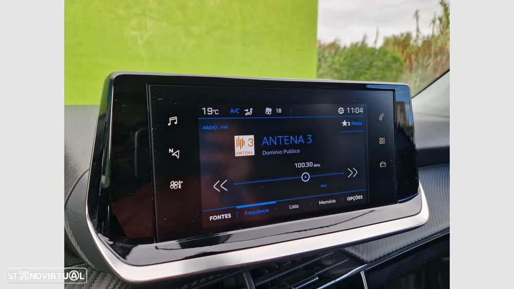 Peugeot 2008 1.2 PureTech Allure - 19