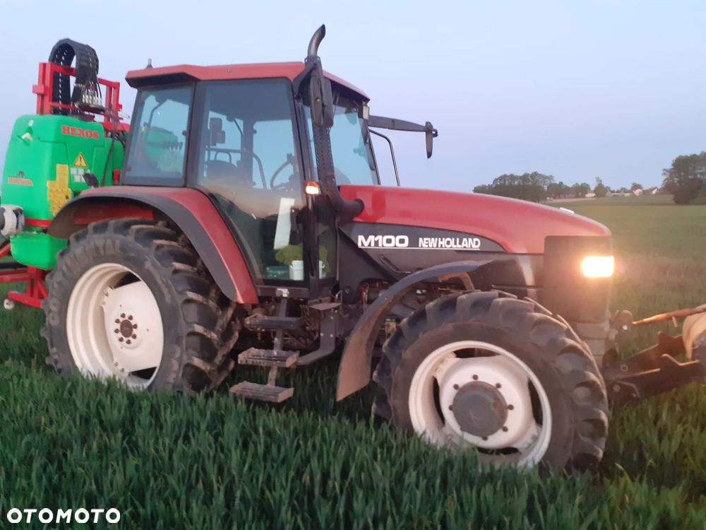 New Holland M100 - 19