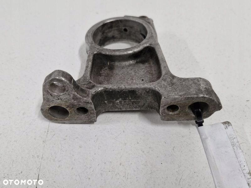 MERCEDES BENZ W123 2.4 D PODPORA WAŁKA ROZRZĄDU 6210511216 - 5