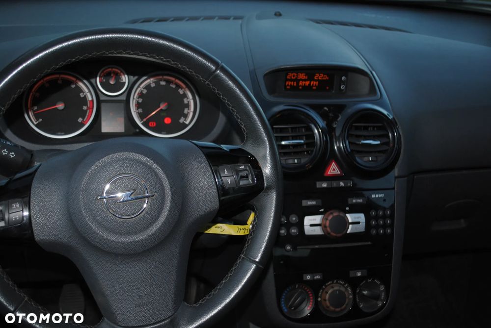 Opel Corsa 1.4 16V Innovation 110 Jahre - 6