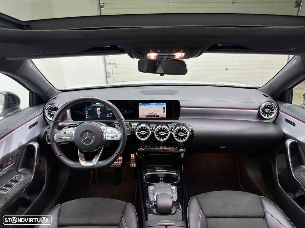 Mercedes-Benz A 250 e 8G-DCT Edition AMG Line - 21