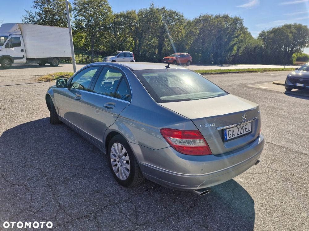 Mercedes-Benz C-Class 2008 photo 5