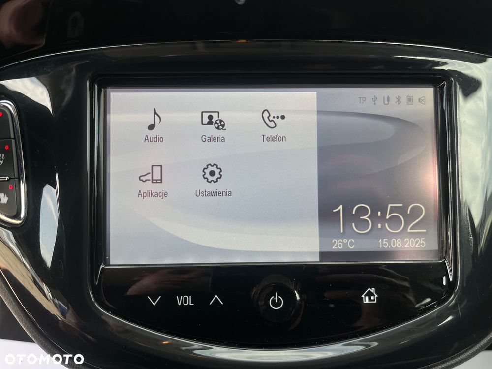 Opel Corsa 1.4 T Enjoy S&S - 13