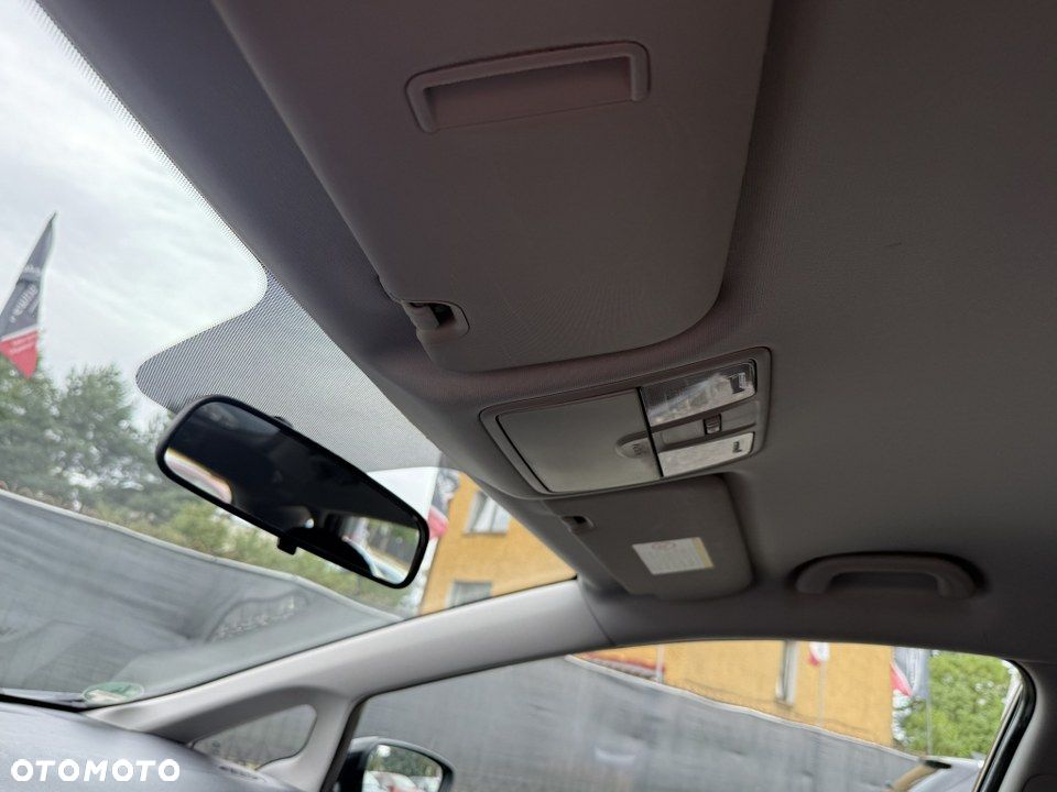 Kia Ceed 1.6 GDI Dream-Team Edition - 26