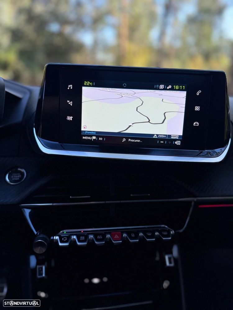 Peugeot e-2008 50 kWh GT - 16