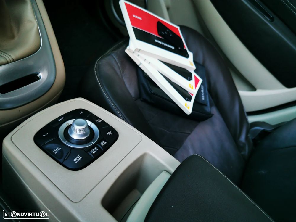 Renault Grand Scénic dCi 110 LIMITED - 22