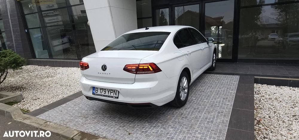 Volkswagen Passat 2.0 TDI DSG Comfortline - 6