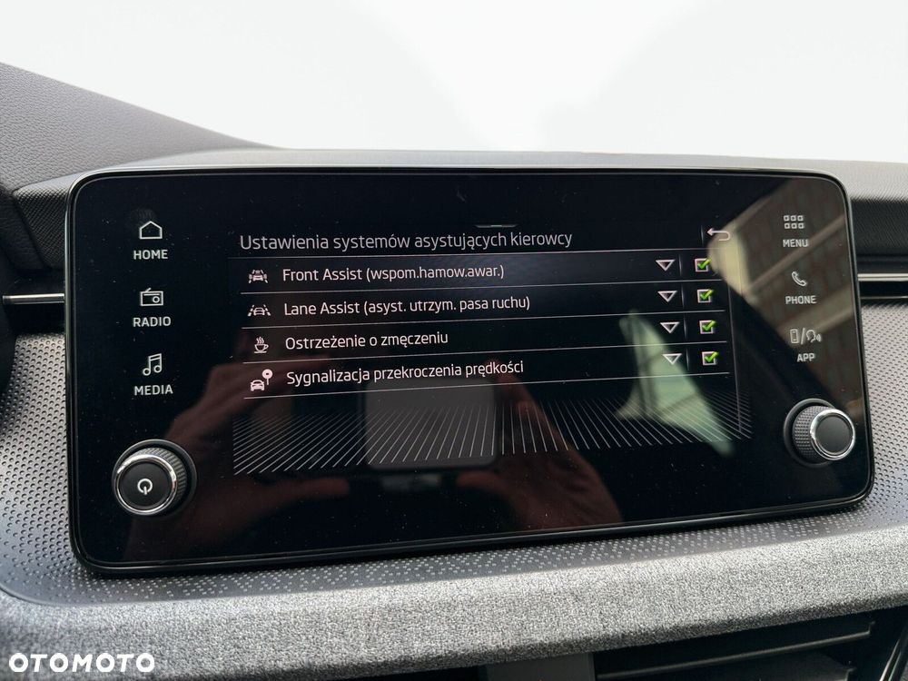 Skoda Scala 1.0 TSI Selection - 28