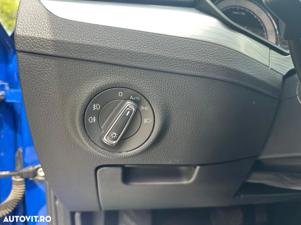 Skoda Superb 2.0 TDI DSG Ambition - 24