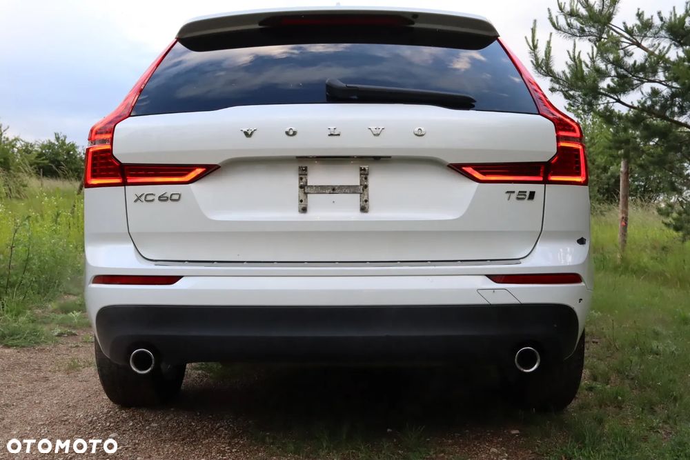 Volvo XC 60 T5 AWD Geartronic Momentum - 2