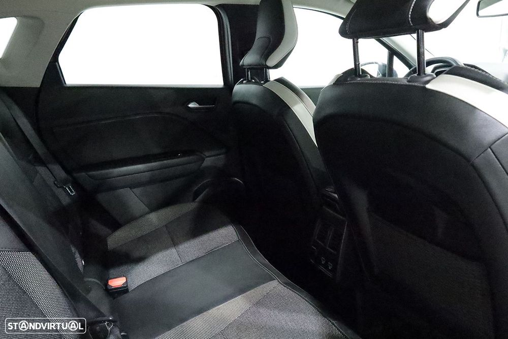 Renault Captur 1.3 TCe Intens EDC - 19