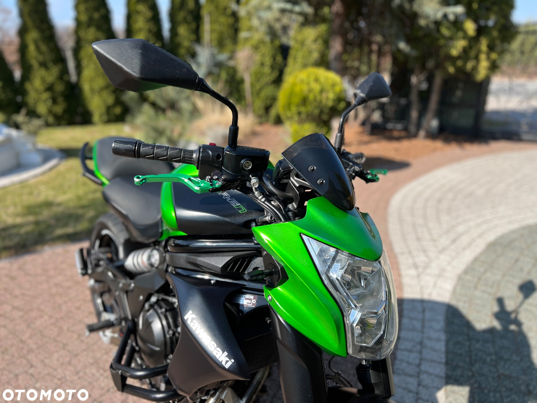 Kawasaki ER - 2